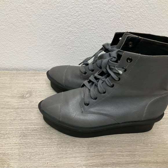 Cheap Monday boots - Picture 3 of 6